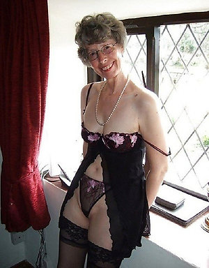 Porn pics of hot older moms in lingerie