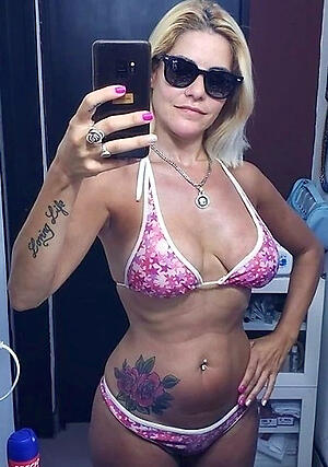 Mature battalion in bikini erotic pics