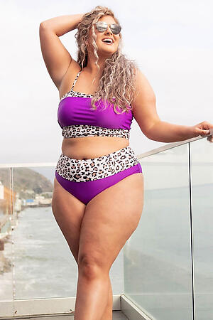 Easy mature in bikini porn pics