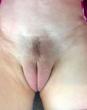 Mature Cameltoe Pics