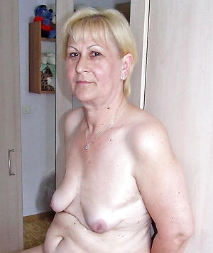 Be expeditious for pulchritudinous naked gilf lovers