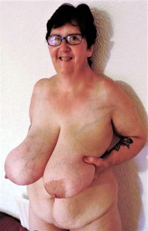 Saggy Breasts Nude