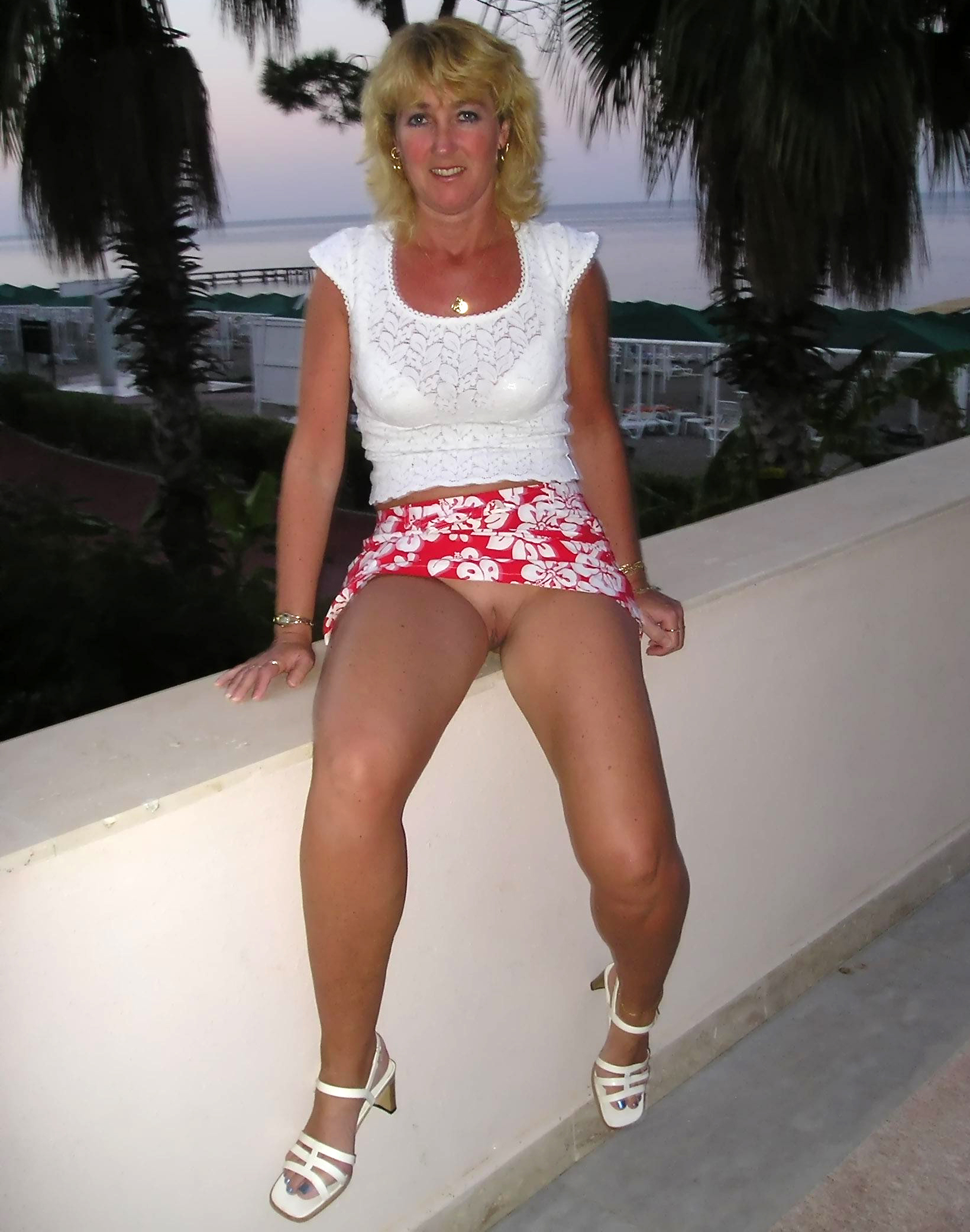 1640px x 2084px - Sweet mature milf upskirt pictures - TheMatureSluts.com